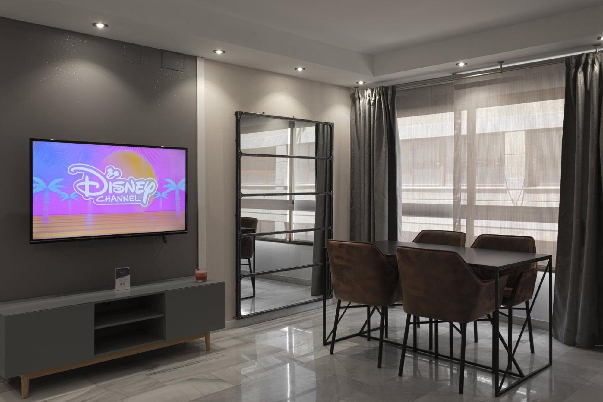 Beach Malagueta By Caleta Homes Malaga Ngoại thất bức ảnh